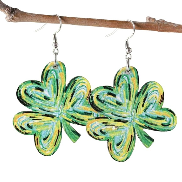 Jewelry - Shamrock Dangle Earrings